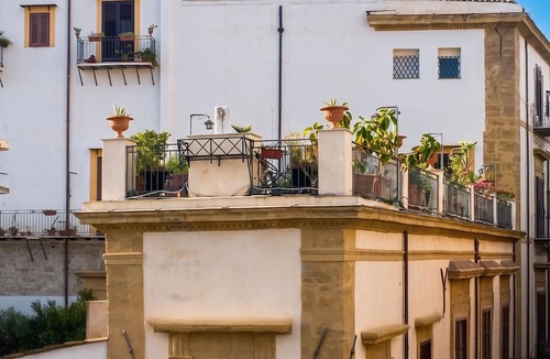 Albergheria Apartment | Homerez - Modern Apartment with Balcony in Palermo 80 m²