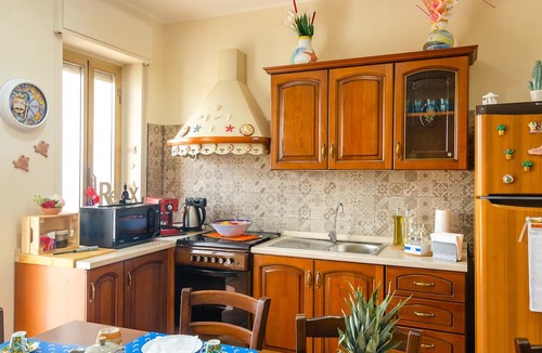 Coste Apartment | Casa Aurora a stone's throw from the railway