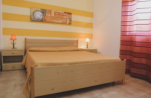 Balestrate Apartment | Apartment 'Le Magnolie 9 - 1° Piano' with Sea View, Wi-Fi and Air Conditioning