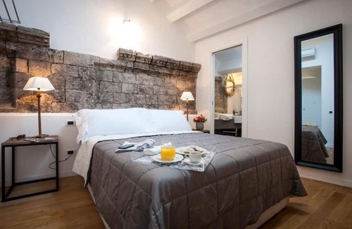 Castellammare Apartment | Apartment in the historic center BB22 Palace