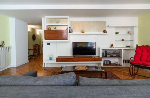 Quartieri Spagnoli Apartment | Orabon Suite By Dimorra