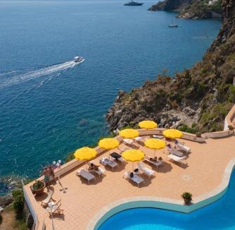 Lipari Historic Centre Hotel | Hotel Carasco