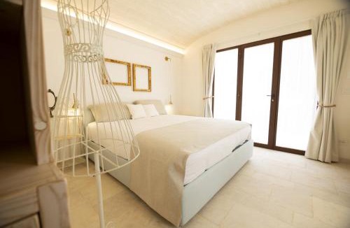 Latiano House | Trullo NiDo suite con piscina in comune