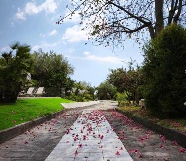 Santa Venerina Villa | Villa with Mount Etna & Sicilian Vineyard Views