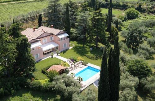 Calmasino Apartment | Villa Costasanti Luxury Holiday Villa Lake Garda