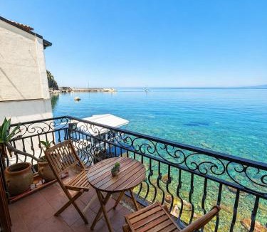 Scilla Apartment | Chianalea 31