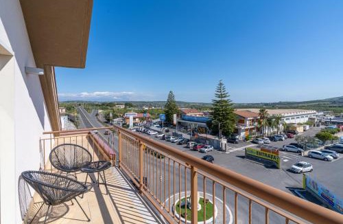 Eastern Sicily Apartment | Intero Appartamento 'Lentini Room'