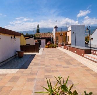 Torre Archirafi Villa | Aunt Poldi's House