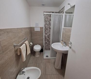 Corso dei Mille - Sant'Erasmo Bed & Breakfast | Bedroom la stazione