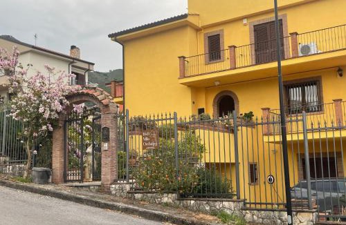 Praia a Mare Bed & Breakfast | Villa Orchidea