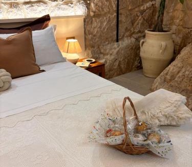 Palazzolo Acreide Historic Centre Apartment | 'GNU'PA' Stone