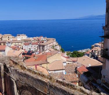 Pizzo Apartment | Borgo Amei nel centro storico di Pizzo con vista mare