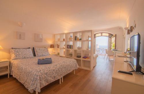 Marina Piccola Apartment | Casa vista Faraglioni Capri