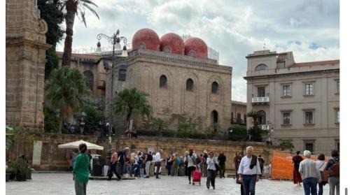 Centro Storico House | The station house