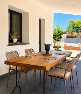 Arenella Villa | Villa Aloha - Exclusive Villa with Pool near Beach