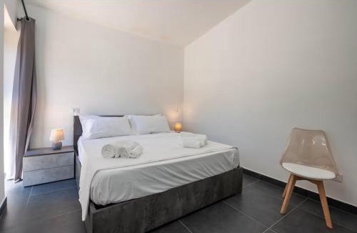 Torre Colonna-sperone House | Altavilla's Rooms