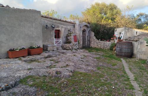 Palazzolo Acreide House | Borgo Antico Santolio