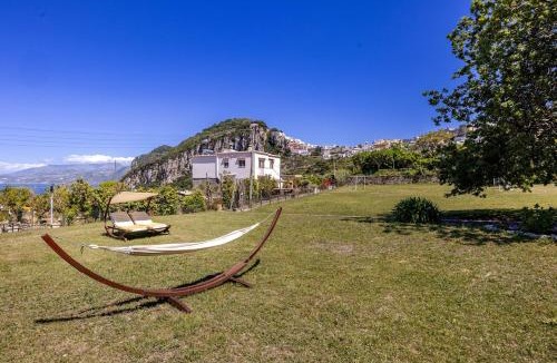Marina Grande Villa | Villa Coralia with Seaview - 10 minute walk to the Piazzetta