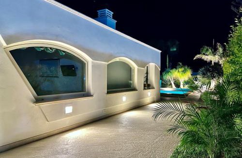 San Lorenzo Villa | Villa Lucia with swimming pool 30 meters from the beach
