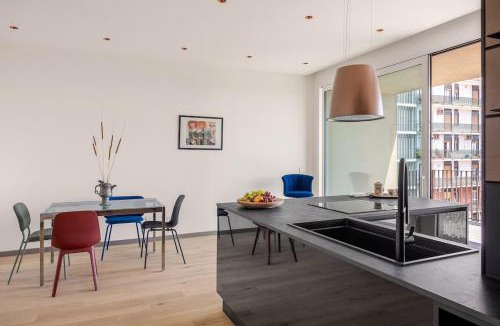 Ognina Apartment | Top-Floor Sea View with Pool Access
