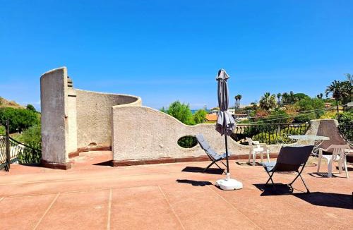 Costa Saracena-Castelluccio Apartment | Appartamento con terrazzo vicino al mare a Castelluccio