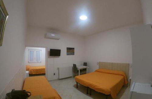 Pignola Hostel | B&B Ostello Villafranca