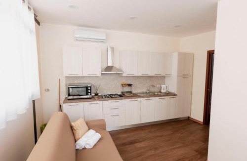 Gallico Marina House | Luna di Sale - Romantic Sea Rooms & Apartments