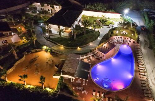 Ricadi Resort | LUZIA AGRIRESORT - Piscina Panoramica e vista Mare a Capo Vaticano