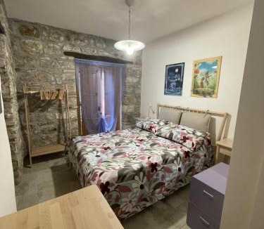 Caronia House | A Casuzza
