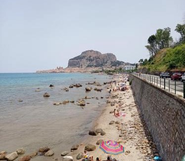 Campofelice di Roccella House | Holiday Homes