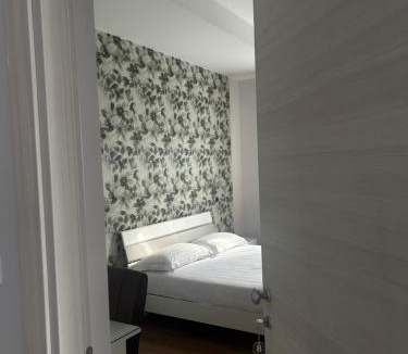 Brusciano Hotel | Hotel Villa Ruggiero