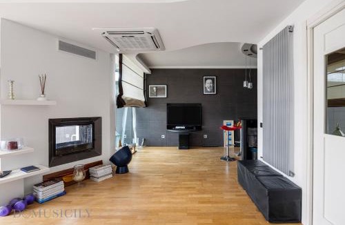 Addaura Apartment | Villa Maurino by DomuSicily