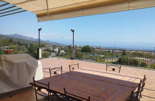 Piedimonte Etneo Villa | Villa Capogrecale - piscina riscaldata