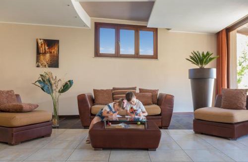 Custonaci Hotel | Villa Zina Family Resort
