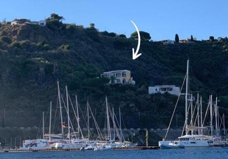 Lipari Villa | La casa del Capitano, l'uomo e il mare .