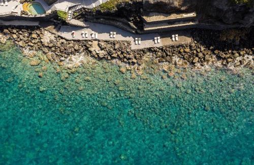 Vulcanello Hotel | Therasia Resort Sea and SPA - The Leading Hotels of the World