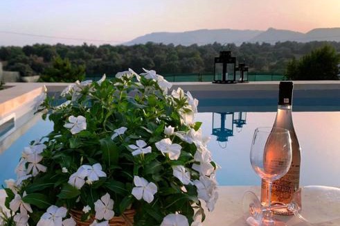 Fontane Bianche House | Villa Lucia - Private Salt Pool - 200m Beach - Family Friendly
