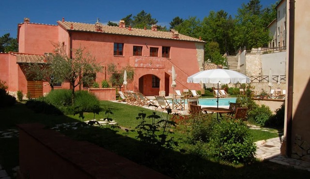 Pretty Apartment Near San Gimignano in Gambassi Terme