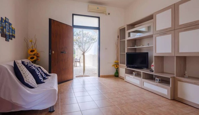 Villa Diamante Torre Lapillo With Air Conditioning, Parking And Wi-fi in Porto Cesareo