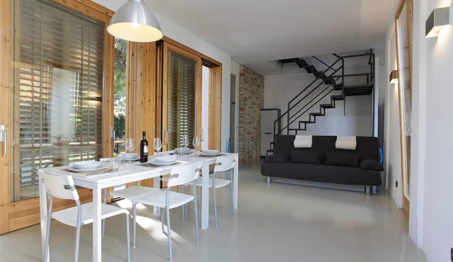 Whole Modern Villa With Pool And Near The Sea