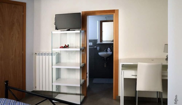 San Nicolò Holiday Home