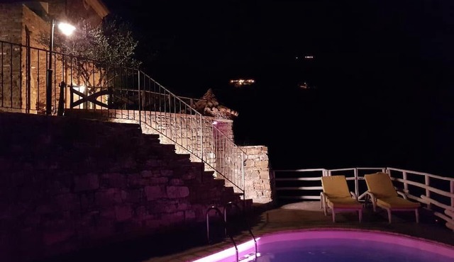 House with private pool and wonderful views