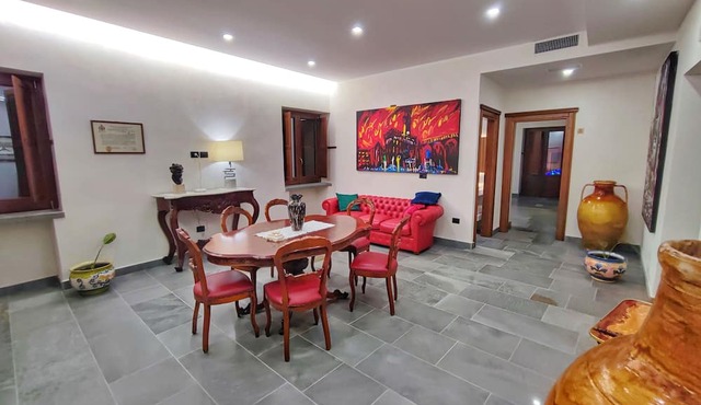 Palazzo Iaquinta - Rooms & Restaurant