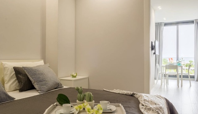 Les Suites Apartment 1