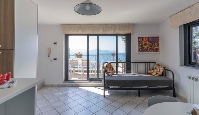 VEROSICIILY Villa Acqua Chiara "Vento" Apartments in Villa