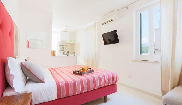 Central Sorrento Apartment by PiazzaTasso&OldTown in Sorrento