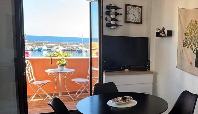 Holiday Home 'Sumarè' with Sea View, Wi-Fi and Air Conditioning