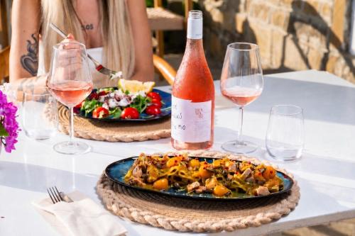 Villa Sarina Hotel & Riva Beach Club