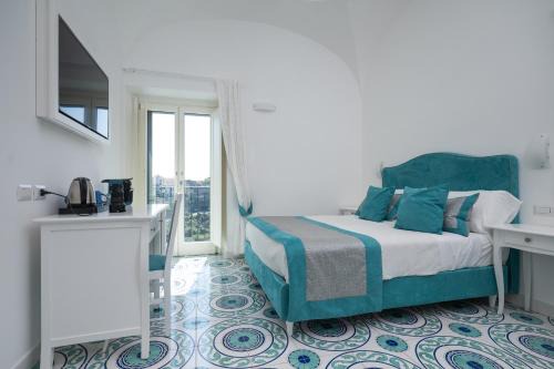 Guesthouse with Suites on the Amalfi Coast - Residence Villa Ruocco near Amalfi - 300sqm Open Terrace near Ravello - Breathtaking View