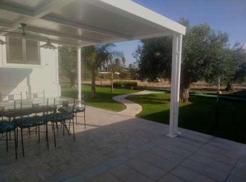 Villa Waterfront in Santa Maria del Focallo 58180